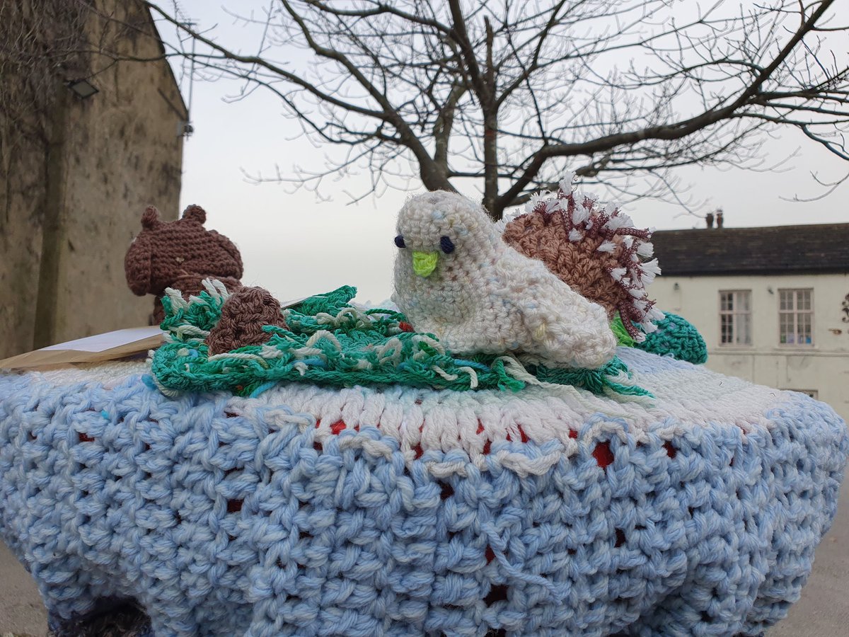 Post box art
I love the way people adorn our post boxes with little scenes. This one in Bramhope has a note about sharing them so here goes.