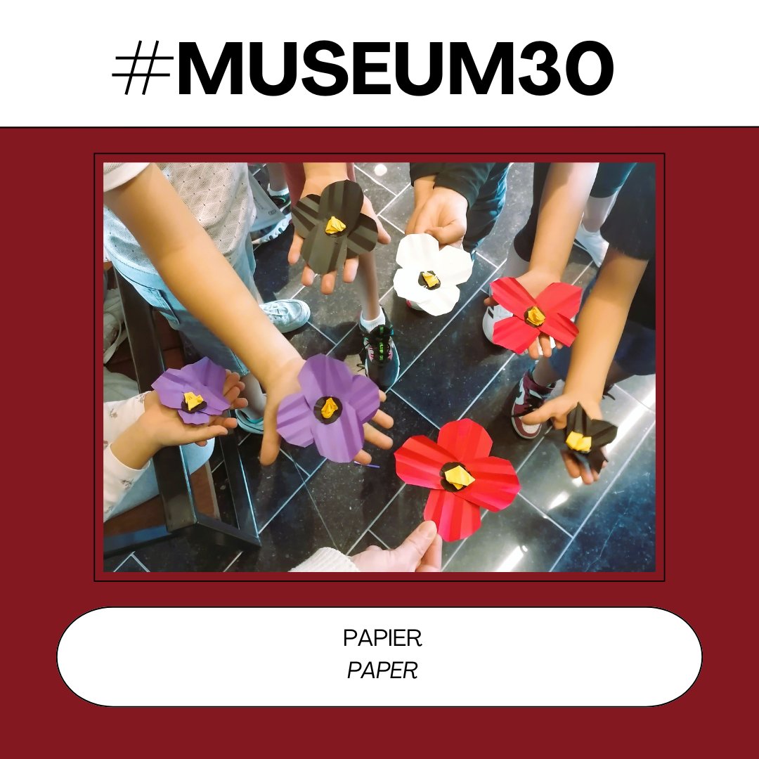 #Museum30
Des ateliers sont proposés aux enfants pour leur permettre de découvrir la bataille de Fromelles et la Première Guerre mondiale de manière ludique. Par exemple, fabriquer des coquelicots en papier et parler de la Mémoire pour apprendre en s’amusant.