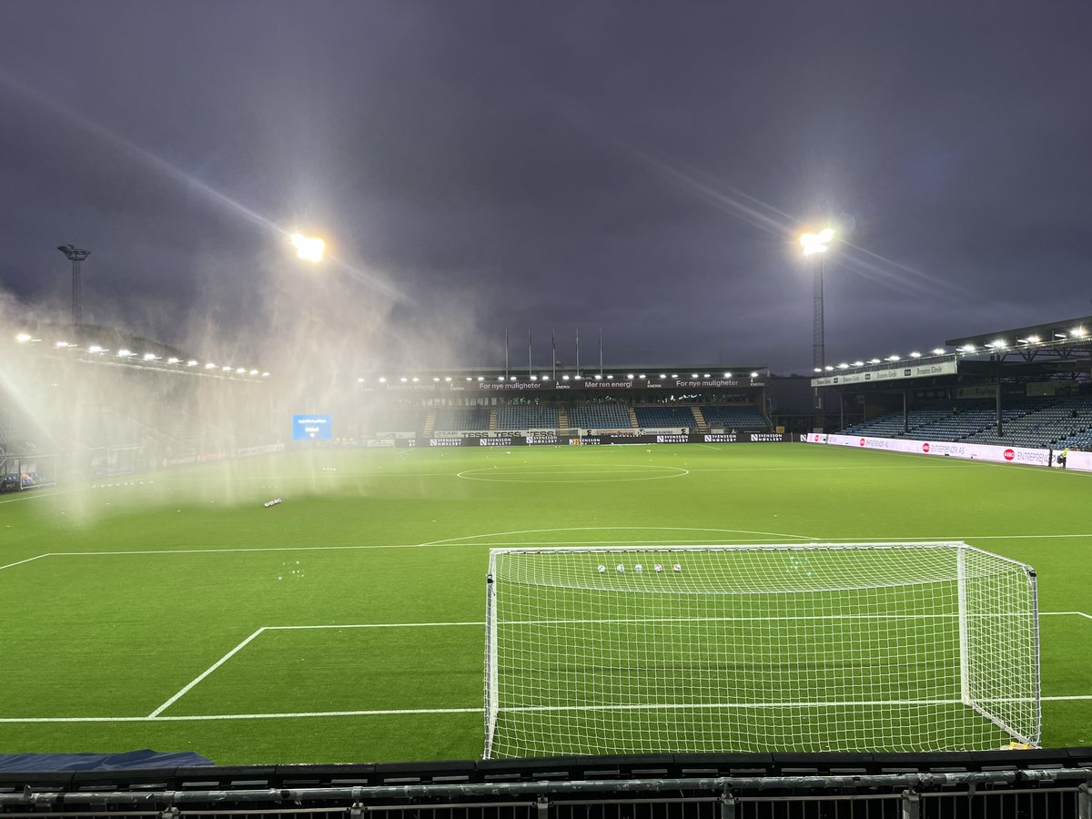 MadsFossum14's tweet image. Strømsgodset - KFUM Oslo
#groundhopping #godset
