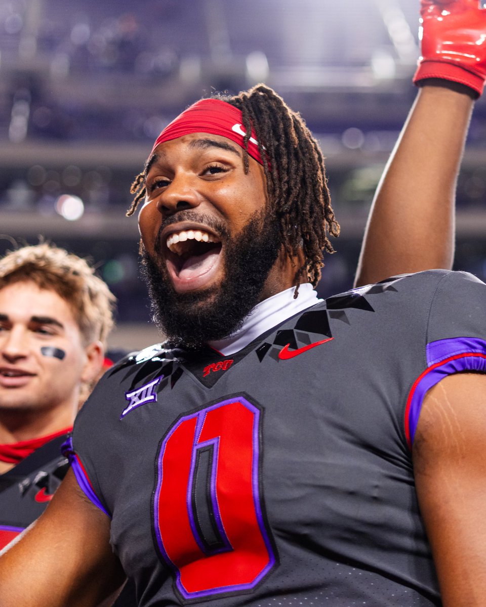 All smiles this morning! #GoFrogs