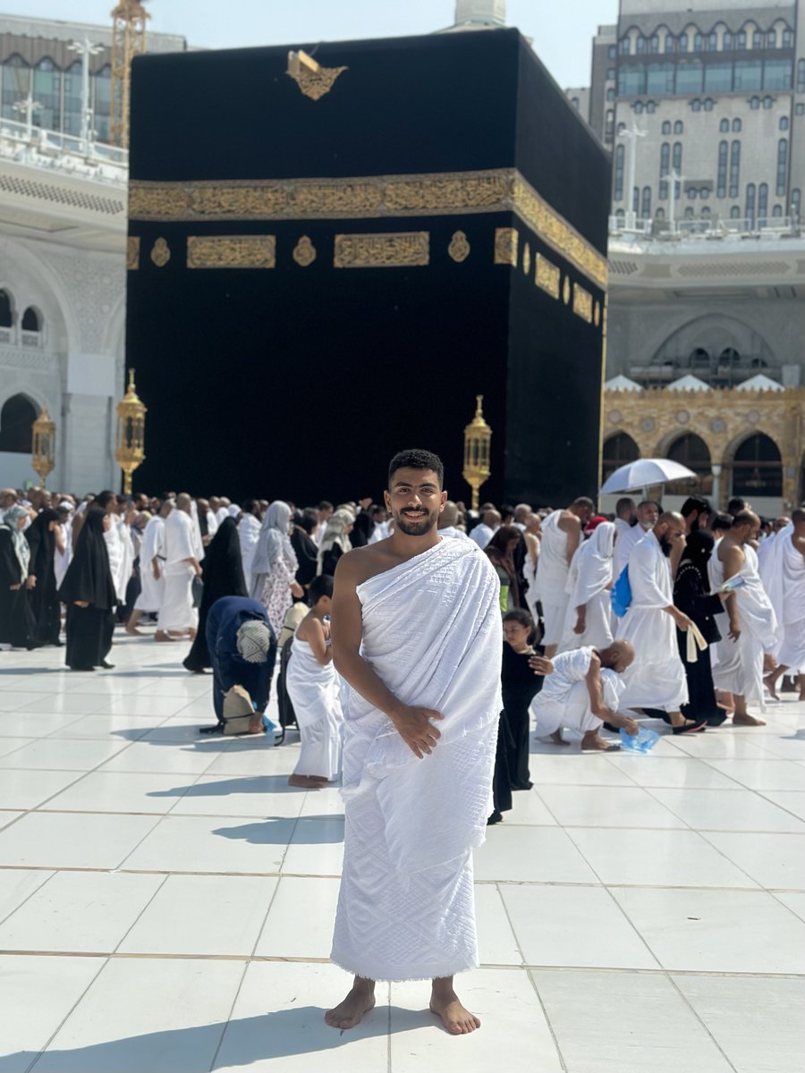 HOMOSV's tweet photo. الحمدلله على تمام العمرة ، اللّهم تقبّل منا ولا تترك لنا دعاء إلا وقد أجبته ، ولا ذنباً إلا غفرته ، اللهم أجعلها عمرةٌ مقبولة وسعيًا مشكورًا وذنبًا مغفورًا و دعاءً مستجاباً. https://t.co/zL2ltAObhN