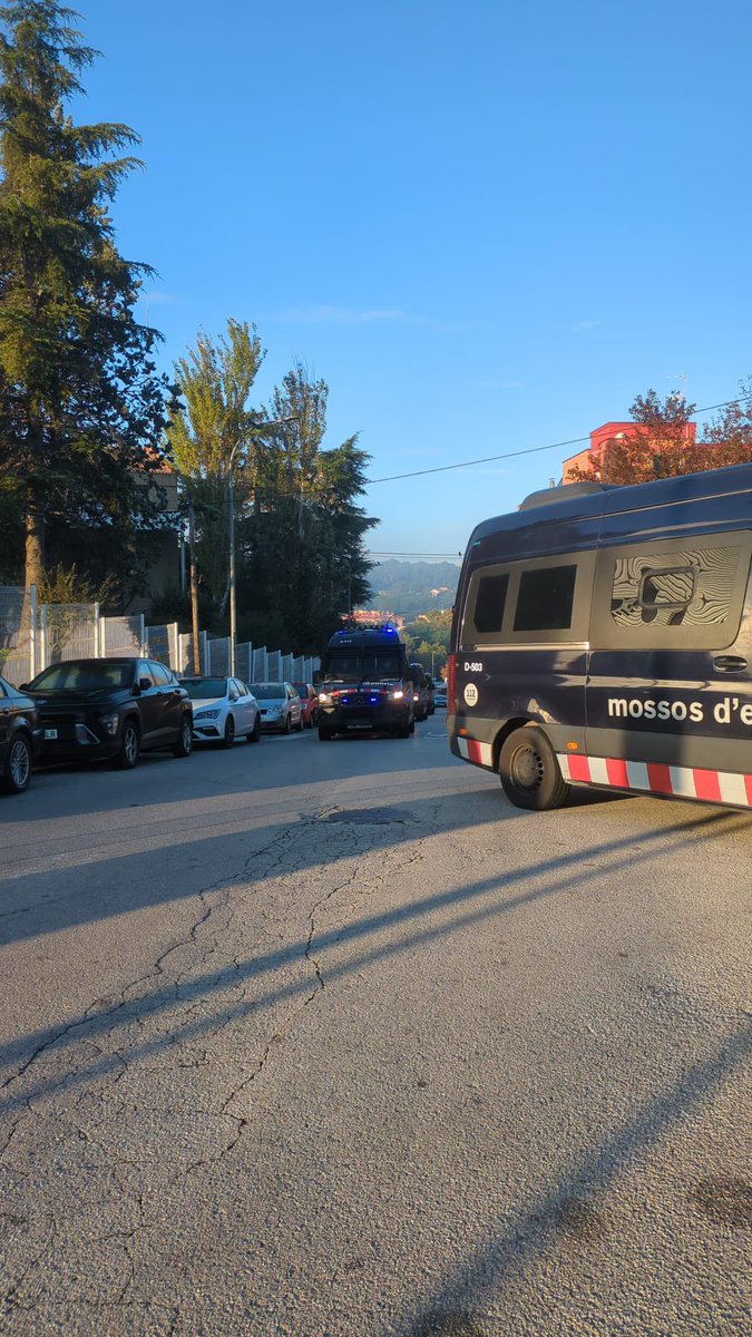 Policia Polinyà tweet media
