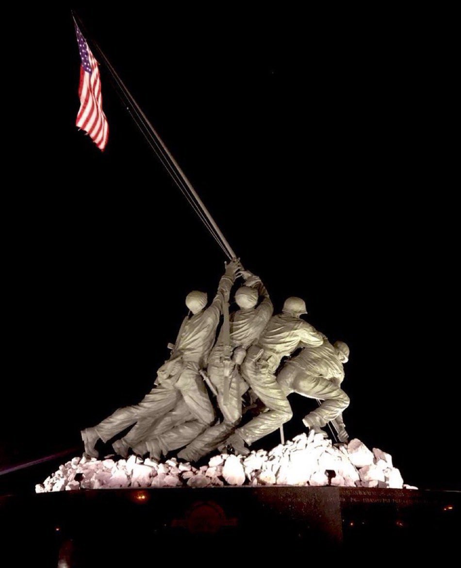 Happy birthday Marines, as a Marine I feel incredible proud to have served this country honorably and with all my heart. Thank you for the opportunity to serve you, to make those who served before me proud, and to those who made the ultimate sacrifice. #SemperFi