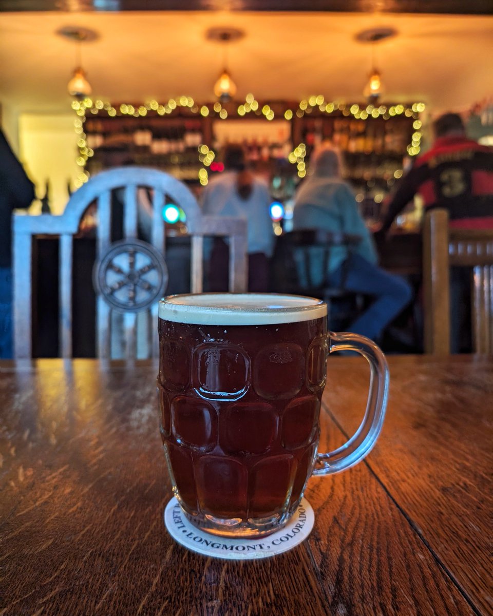 RichardMortime2's tweet photo. #Pubspintspeople
@BuntBrew Hurricane Number 2, it's a lovely thing, and I have very fond memories of it, the 10 litre bag-in-box deliveries saw me through innumerable lockdowns. Cheers fellas. https://t.co/RtAX4V2ile