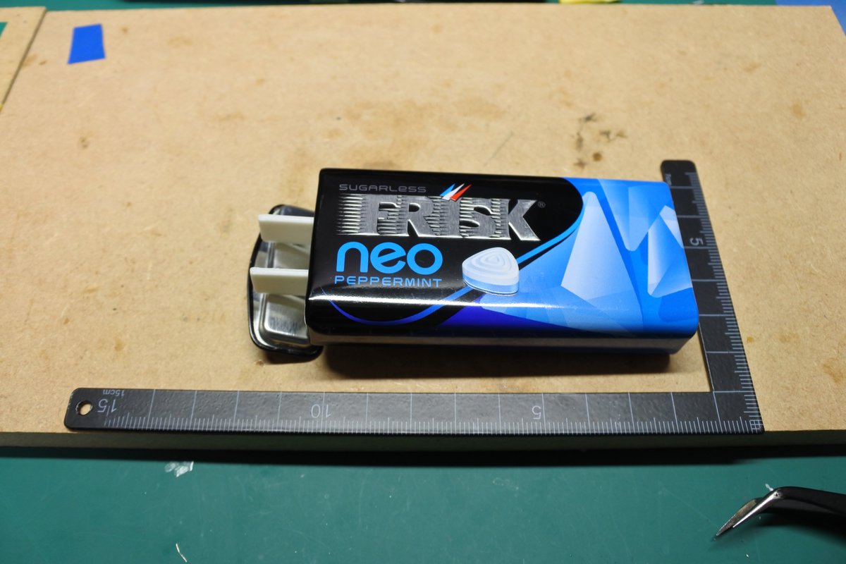 jk1udo_134401's tweet photo. 先ほど完成したFRISKey
部品点数が6個と多いこと、ジャックが少し挿しにくいことが欠点だが、これで一応の完成形としたい。
ちなみに人によってこだわりがあるであろう接点距離は少しだけど調整可能です。
来年のハムフェアで販売できればいいなぁ~
#FRISKey https://t.co/WavdPSE2B2