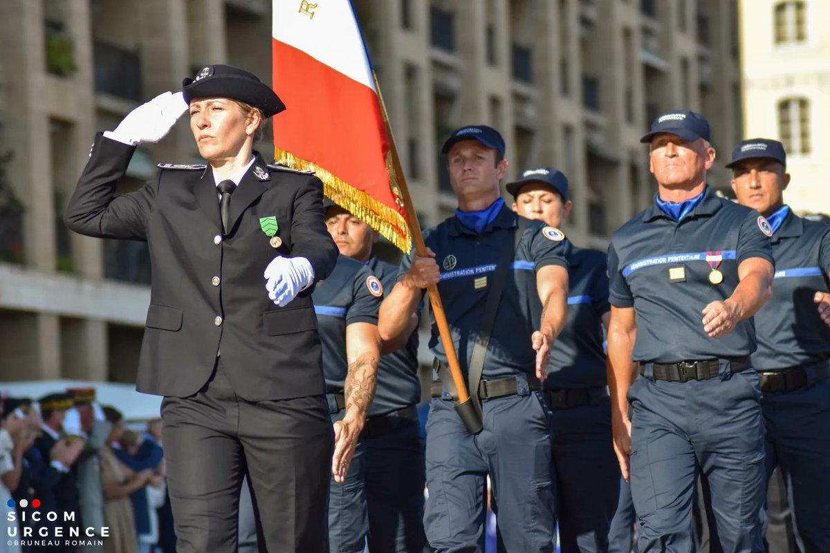 🪖 | [#𝐦𝐨𝐧𝐝𝐚𝐲𝐦𝐨𝐭𝐢𝐯𝐚𝐭𝐢𝐨𝐧] Nous vous souhaitons un bon 11 novembre. Un devoir de mémoire important pour ne jamais oublier. #ArmisticeDay

📸 | <a href="/Romain_c0ps/">Romain 👮🏻‍♂️⚓️🇫🇷</a>