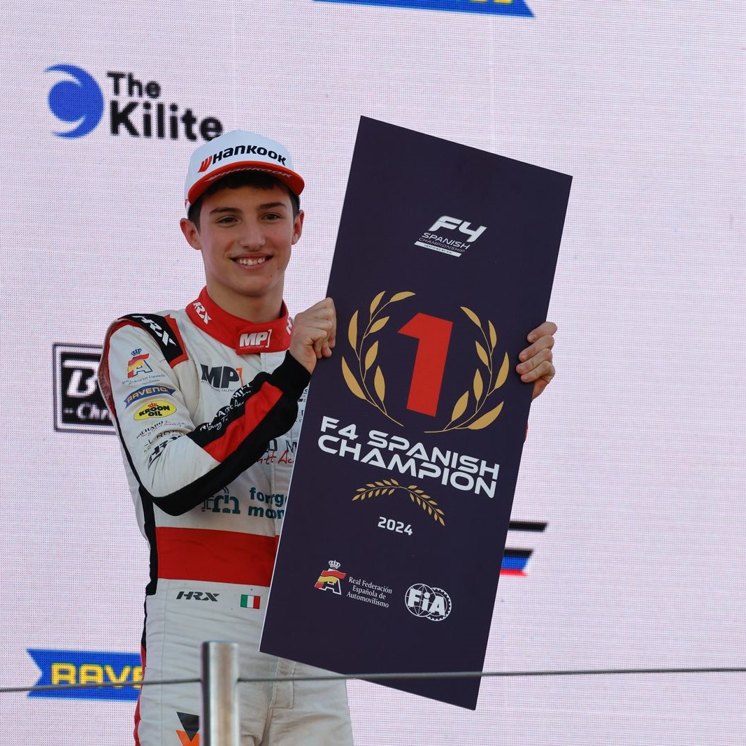 Circuitcat_es's tweet photo. Mattia Colnaghi (@OfficialMPteam) se proclama campeón de la #F4Spain 2024!!! 👏👏👏👏
#RacingWeekend https://t.co/Cvh7OZdDga