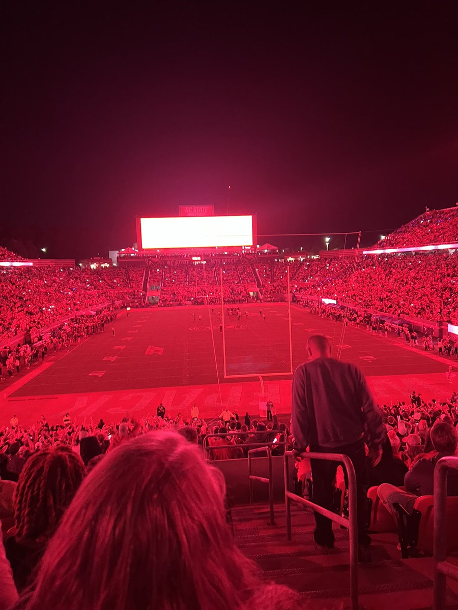 timschwerha1's tweet photo. I had an amazing time in raleigh yesterday. Thank you @CoachJDWhite for the hospitality. Cant wait to be back. 
@HKA_Tanalski https://t.co/BkPU54h2Lx