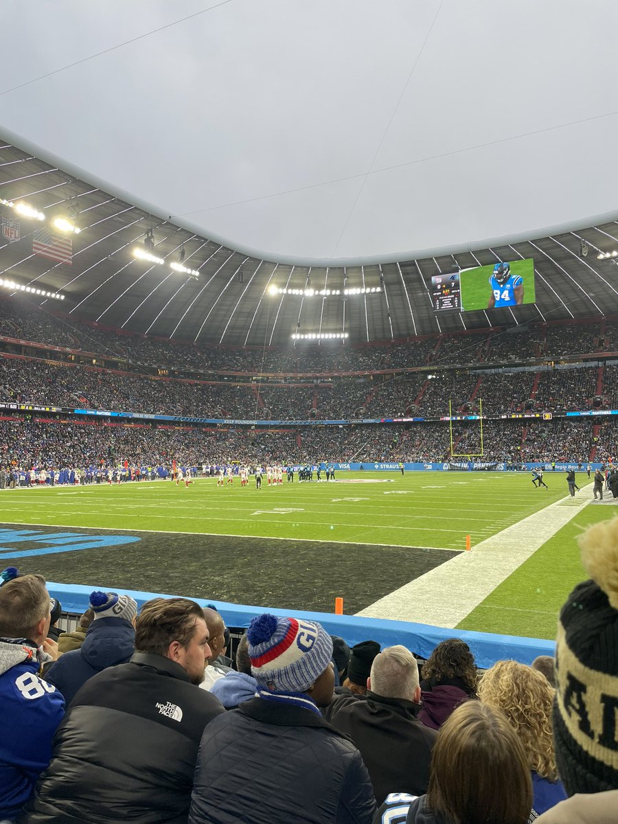 itsrob00's tweet photo. @UrinatingTree Der glorreiche Tank Bowl hat Deutschland erreicht! https://t.co/YRx7wyLTU4