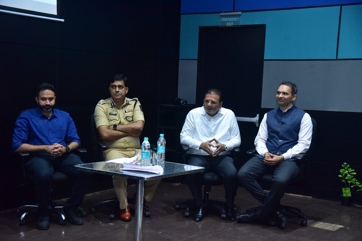 sudhirmehtapune's tweet photo. Honored to address the guests and speakers at the inaugural session of "My Pune Dialogue"—an initiative by The Top Management Consortium Foundation (TMCF), in partnership with the Pune Platform for Collaborative Response (PPCR). This platform unites thought leaders and experts to create collaborative strategies for improving Pune's traffic systems.

The session was attended by Mr. Manoj Patil, Addl. Commissioner of Police (Traffic), Pratap Singh Bhonsle of Global Traffic Solutions, transportation design expert @NishitKamath, and other eminent citizens.

I had the opportunity to share #PPCR’s various initiatives, developed alongside partner organizations and the @PuneCityTraffic , to tackle traffic congestion and work toward long-term solutions. I also emphasized the critical role of citizen responsibility—encouraging everyone to follow traffic rules and contribute as upstanding commuters to make a real impact.

@ppcr_pune @aparanjape @cIndraneel @Manojpochat @DeoSahil