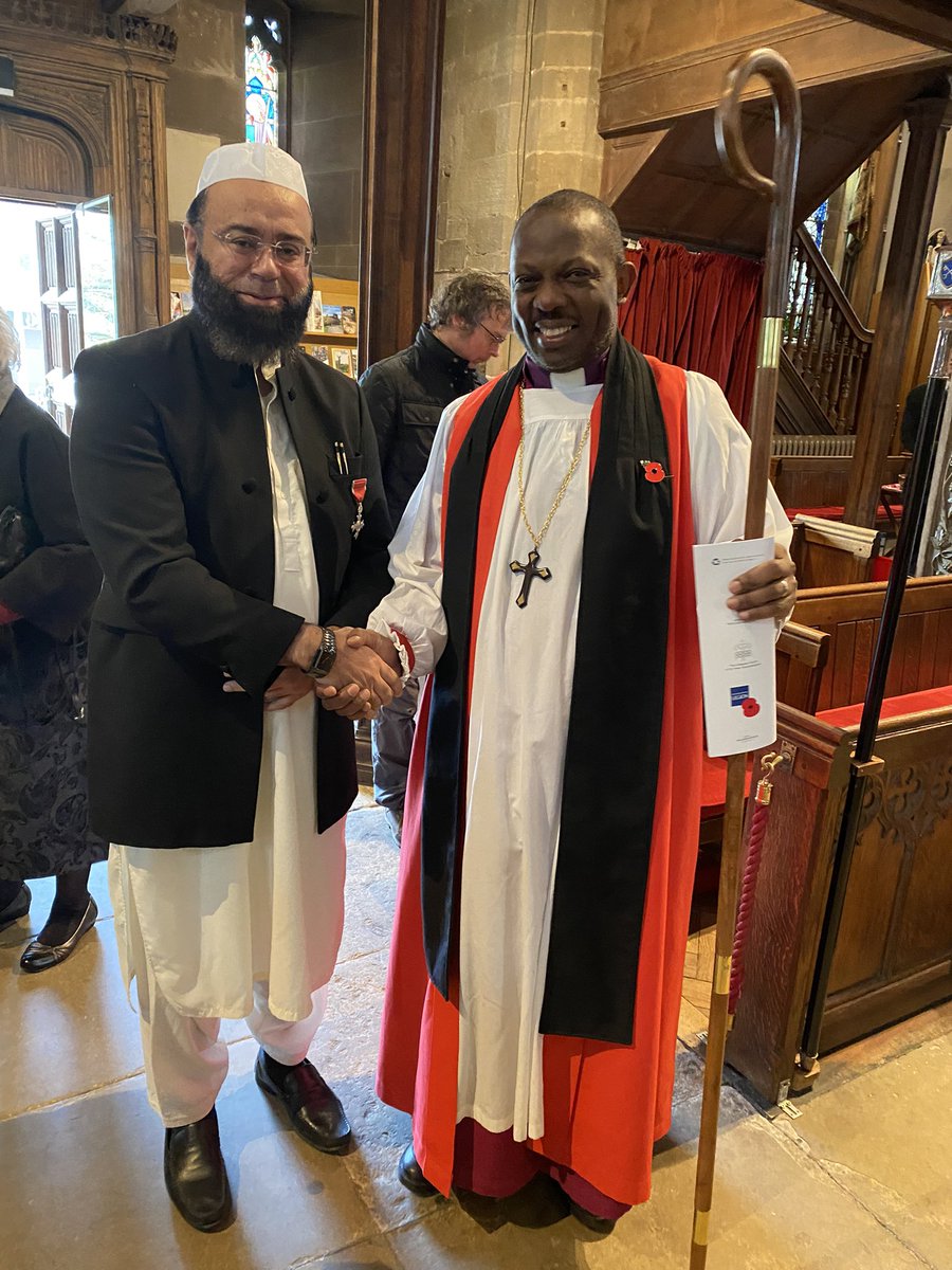 Praying for peace. Remembering those who gave their lives for the freedoms we enjoy today, with Rt Revd Dr Tim Wambunya,

Reports show 2.5 million Muslims served in WWI, 5.5 million in WWII, with nearly 1.5 million made ultimate sacrifice, honouring everyone 💐

#LestWeForget