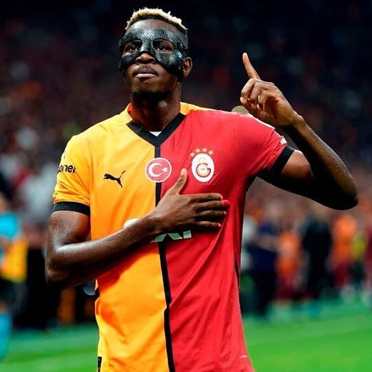 Osimhen: "Atatürk'ü öğrendim. Atatürk'e büyük saygı duymalıyız; ona karşı çok daha fazla şey yapmamız lazım."