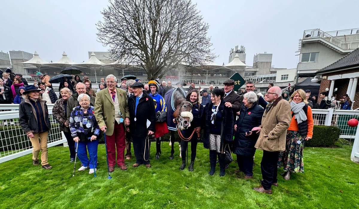 Kim Bailey & Mat Nicholls Racing Syndicates (@thorndalefarm) on Twitter photo A brilliant day to be involved in a Kim Bailey Racing Syndicate as we have an across the card double 🥳
🥇The Kemble Brewery & <a href="/tommy_bells/">Tom Bellamy</a>
🥇El Rio & <a href="/CM_Gethings/">Ciarán Gethings</a>
For more information on how to get involved in our KBR syndicates please email peter.kerr@kimbaileyracing.com A brilliant day to be involved in a Kim Bailey Racing Syndicate as we have an across the card double 🥳
🥇The Kemble Brewery & <a href="/tommy_bells/">Tom Bellamy</a>
🥇El Rio & <a href="/CM_Gethings/">Ciarán Gethings</a>
For more information on how to get involved in our KBR syndicates please email peter.kerr@kimbaileyracing.com