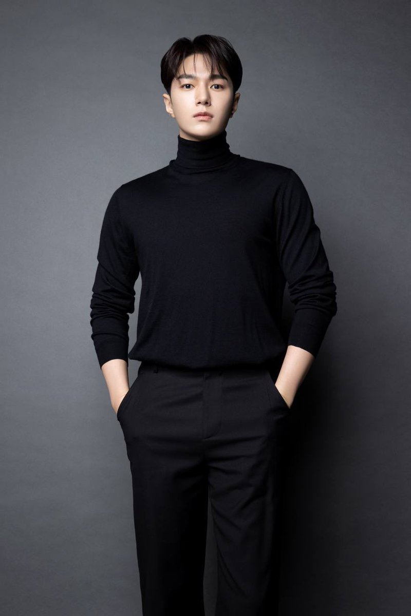 #Philippines, you ready?

Kim Myung Soo—aka L (yes, that L with the legendary vocals and killer stage presence) is heading to Manila for contract signings, photoshoots, and maybe 👀

#KimMyungSoo #KimMyungSooJoinsURxGLXY #김명수
<a href="/thisisglxy/">GLXY Entertainment</a> 
<a href="/universalrec_ph/">Universal Records Philippines</a> 
<a href="/LKMS_official/">KIM MYUNGSOO(L)</a>