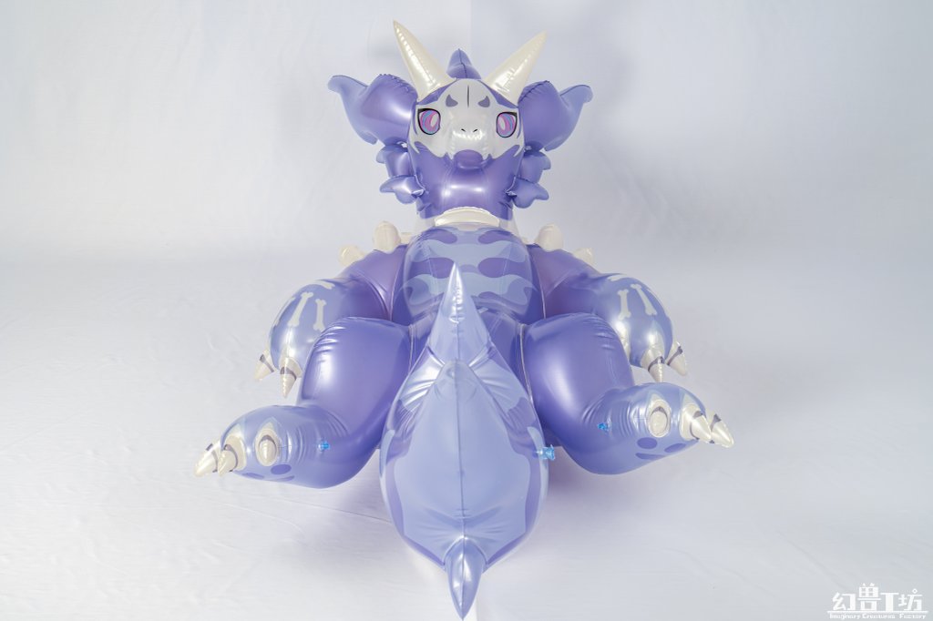 FactoryCreature's tweet photo. Hi everyone, are you still savoring the taste of Halloween? The mist has not dissipated. Now, may I present you this stylish and adorable Gost Dragon, Veela! 

Witness her little trick!

Pre-order is now opening! Just email us and get your own Veela!

✉️ info@imaginarycreature.cn https://t.co/YJ4DVpZmfx