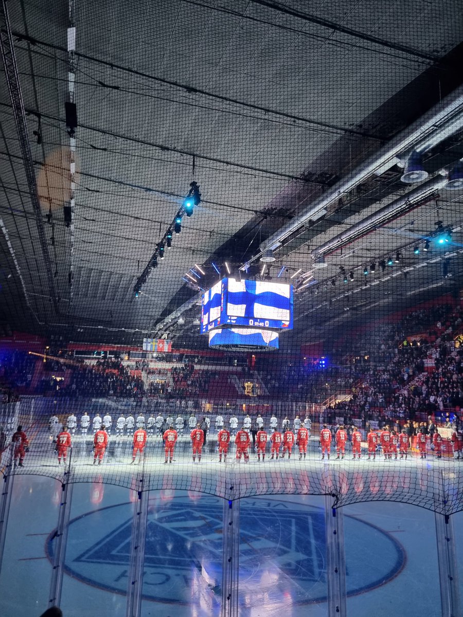 Tällä viikolla urheilua livenä kolmen ottelun verran. Jotkut lajit on tv-lajeja, mutta pelit on kyllä parasta paikan päällä 👌