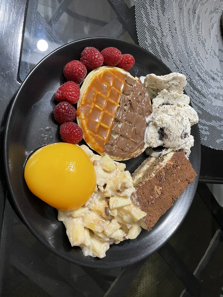 LleneferP's tweet image. Día de consentirme 🥰😋