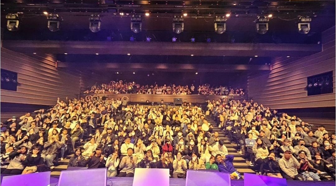 Marissa77581427's tweet photo. #ShinHaeSun🌻 Hae Sun's💙 Updated Her IG! 
#FirstFanMeeting 24/11/10 #HaeSunnyDay! https://t.co/yhVUtfrsRb