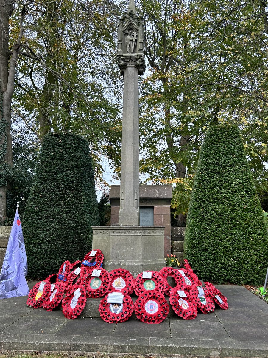 What an honour today to be in Tarporley remembrance parade.

Laying a wreath from the 83rd Infantry association USA to remember British soldiers who gave the ultimate sacrifice for our freedom.

Our closest ally keeping friendship between our 2 great countries alive.
🇺🇸🇬🇧