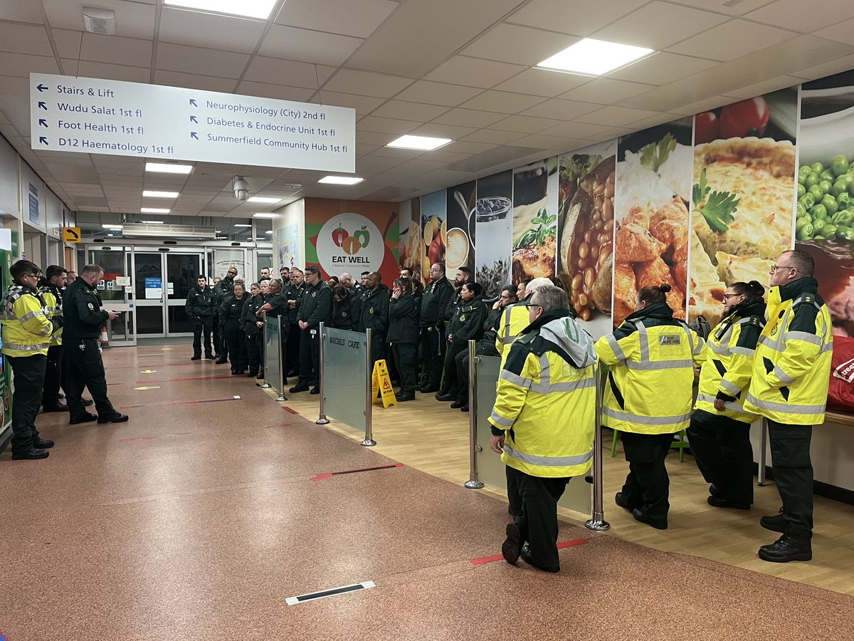 Today saw 17 WMAS crews from across 999 emergency and non-emergency patient transport service’s safely transport more than 110 patients from City Hospital over to Midland Metropolitan University Hospital (MMUH) 🚑 🏥 🙌 

Head of Emergency Preparedness, James Williams said: