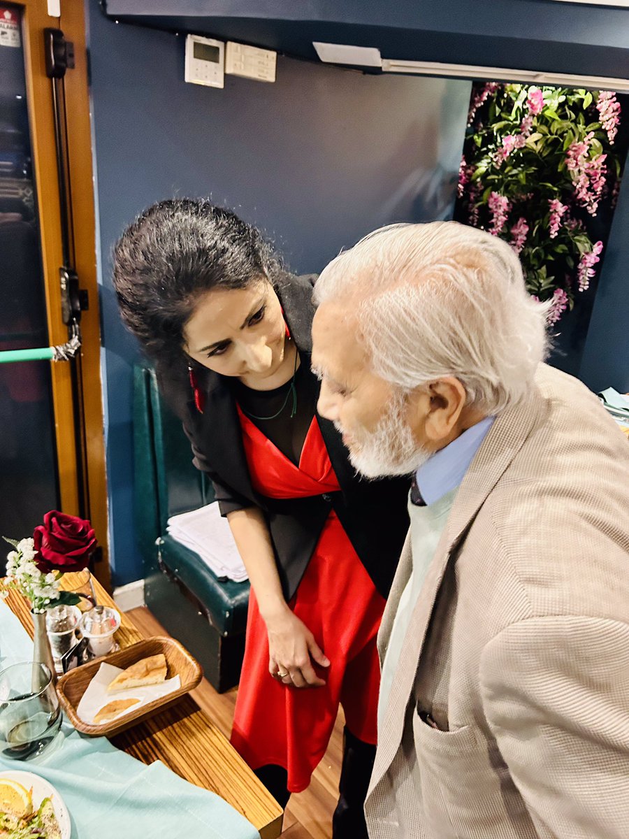 Panel with former CSDers reflecting on intellectual contribution of CSD to their academic journeys — Barry Buzan, Lord Bhikhu Parekh, Simon Joss, <a href="/RGWhitman/">Richard G Whitman</a>, <a href="/amandamachin/">amanda machin</a>, <a href="/wahabtweet/">Abdelwahab ElAffendi</a>, <a href="/jkeaneSDN/">John Keane</a>, chair <a href="/RolandDann/">Roland Dannreuther</a> (more reminiscing over dinner later!)