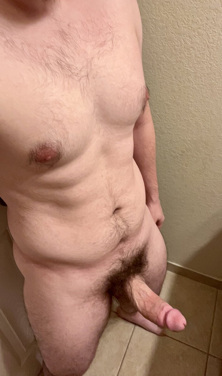 OrianSpearsxxx's tweet photo. Remember to sing Happy Birthday to me while you are choking on my fat cock 🥳 https://t.co/446iTIjSXo