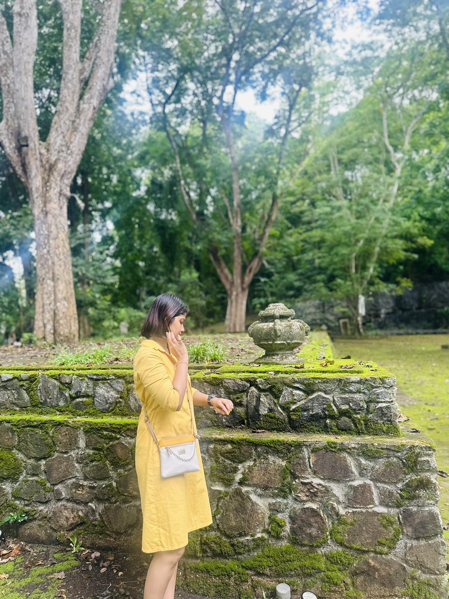 ya5hi_'s tweet photo. Basilica of Our Lady of Lanka brought a sense of peace and nostalgia, reminding me of my time at the Sanctuary of Our Lady of Lourdes.💫 

Local exploration Series 4🗺️
📍Basilica of Our Lady of Lanka, Tewatta, Ragama 🇱🇰

PS: I am loving yellow💛⭐️🌻🐝

#explorewithyashi https://t.co/KZIYmFvvXz