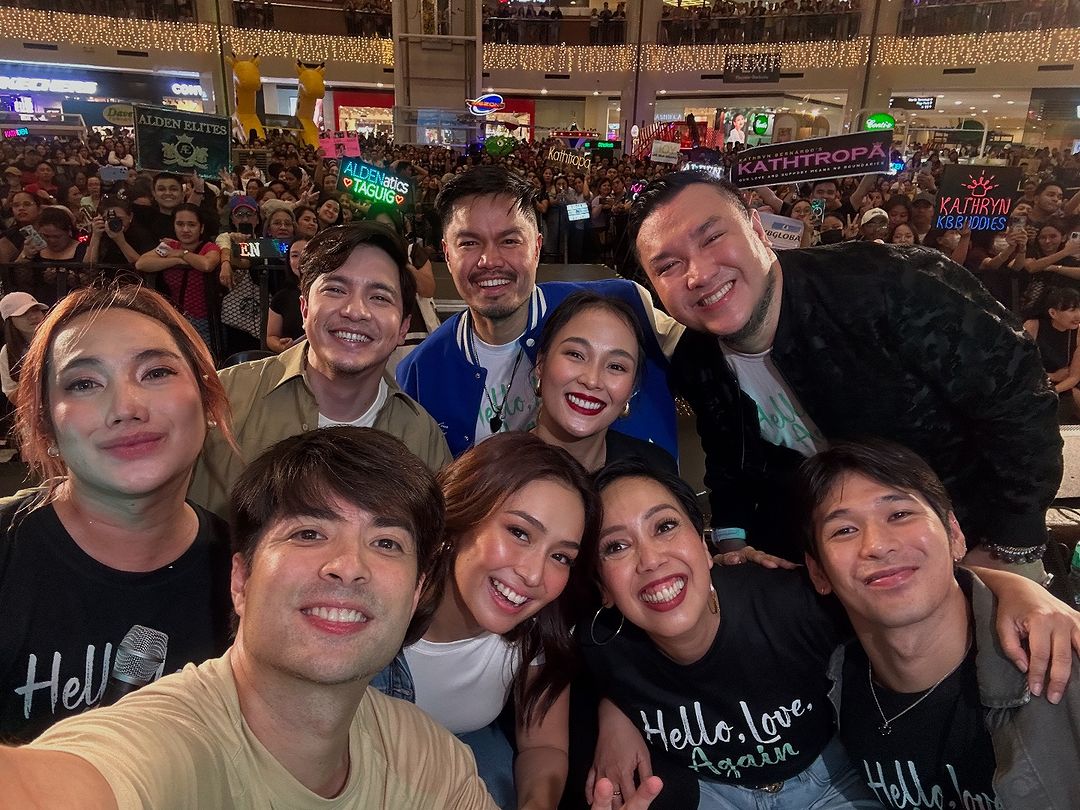 KBforever0326's tweet photo. ©️ lovelyabella
From #HelloLoveGoodbye to #HelloLoveAgain 🫶
#HelloAgainFinalTour https://t.co/JsPeIIfPQI