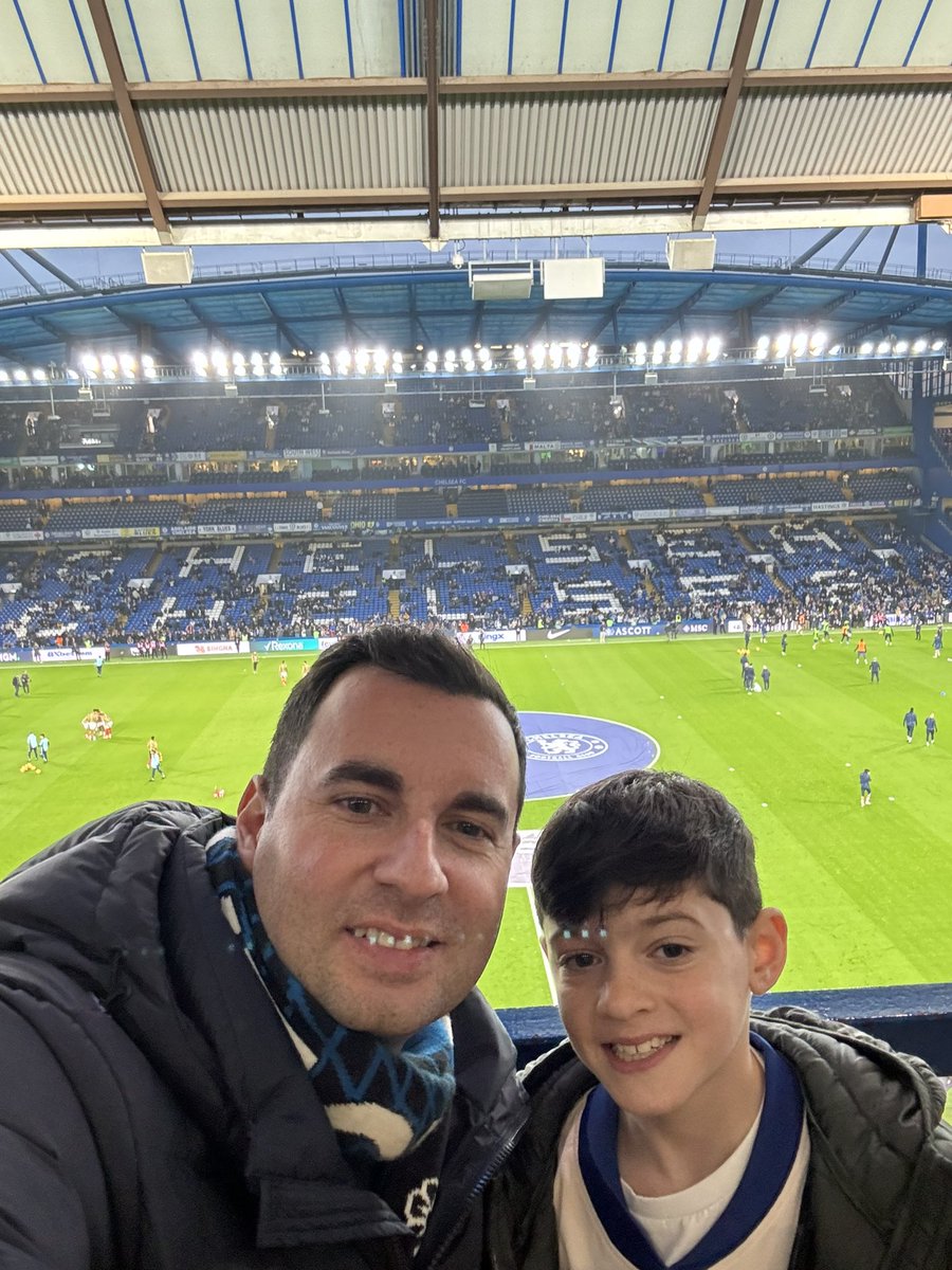 Blue boys back at the bridge #cfcmatchday <a href="/chelseafc/">Chelsea FC</a>