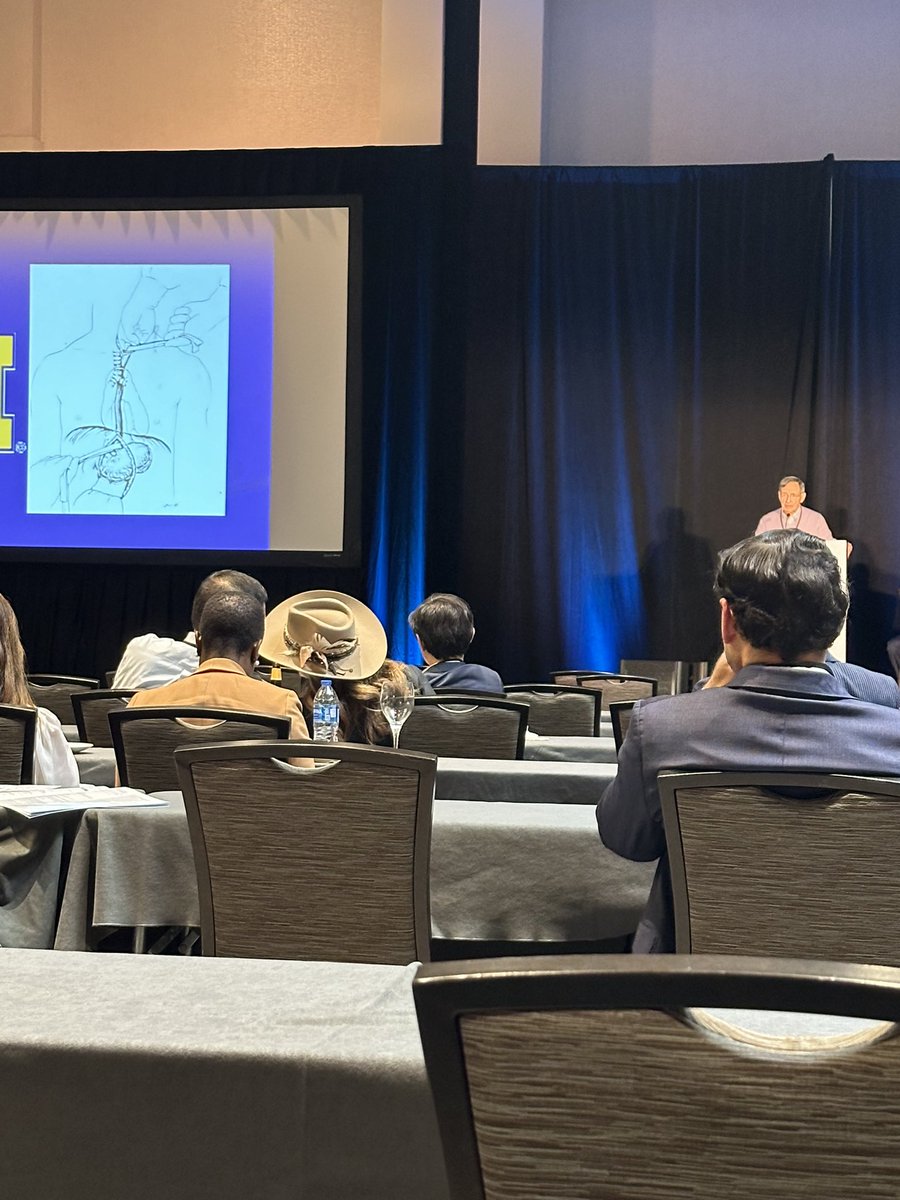 HHahamyan's tweet photo. Honored to present on publication trends in the integrated thoracic surgery residency match at @OfficialSTSA to a group of renowned CT surgeons (definitely not nervous). Also, got to first hear about the transhiatal esophagectomy from Dr. Orringer who pioneered the procedure. https://t.co/W5AWgjIUgY