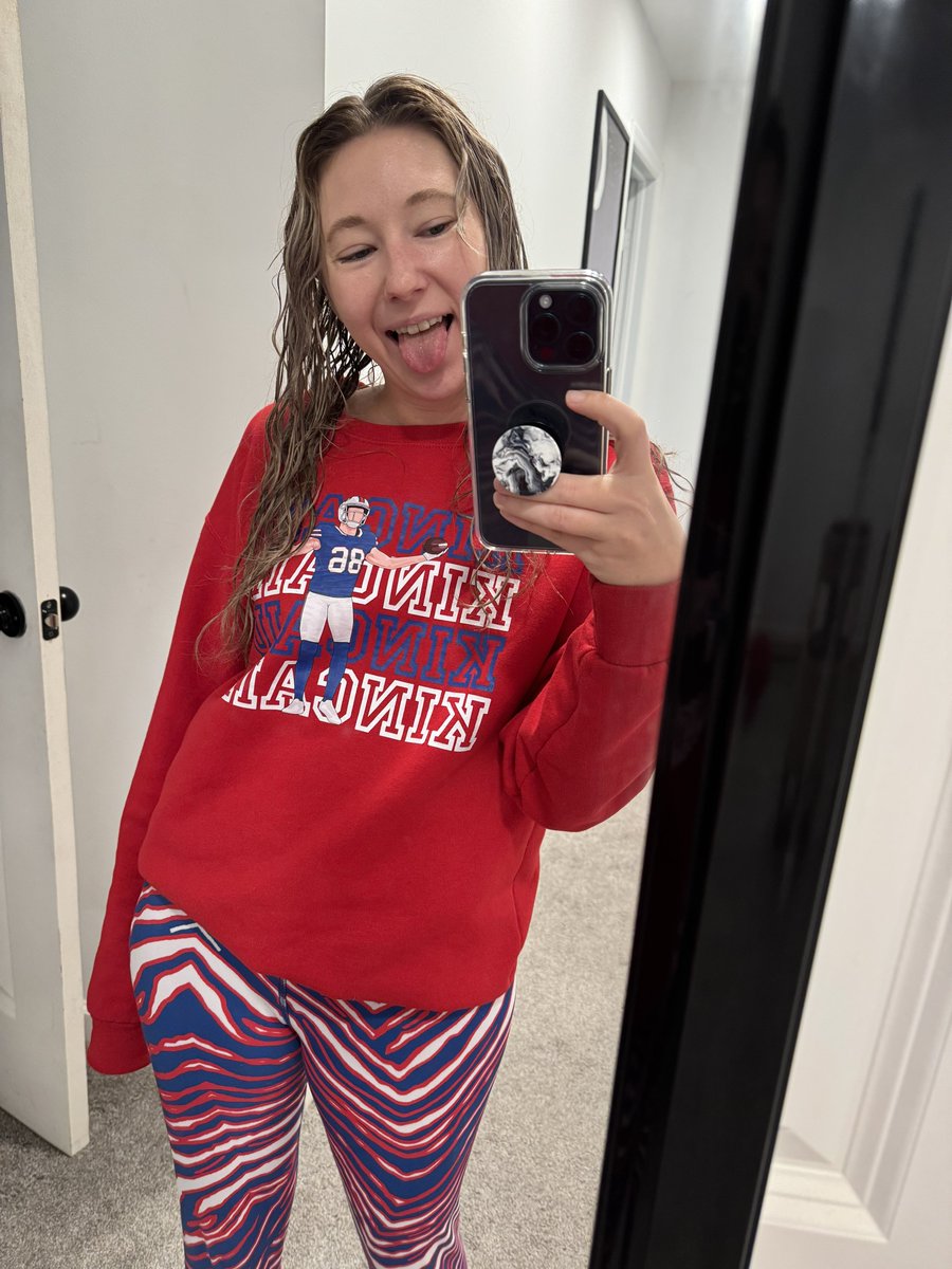 Getting ready for the game! Food is cooking!
Go Bills! Don’t be rude, say it back 💙❤️