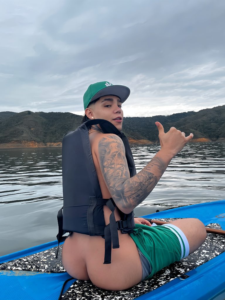 Parcero venga y me lo chupa de buena 👍🏻😋