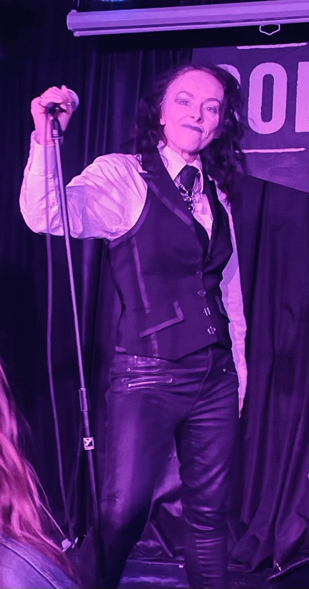 BlackMoore82's tweet photo. Finally saw #TheMarchViolets last night at The Cobalt. They were absolutely sublime 🖤💜
@march_violets @rosieauthor
@subvonstudio @TheBloggingGoth
@PostPunkzine @GravesideDisco https://t.co/zpNZnK2bJx