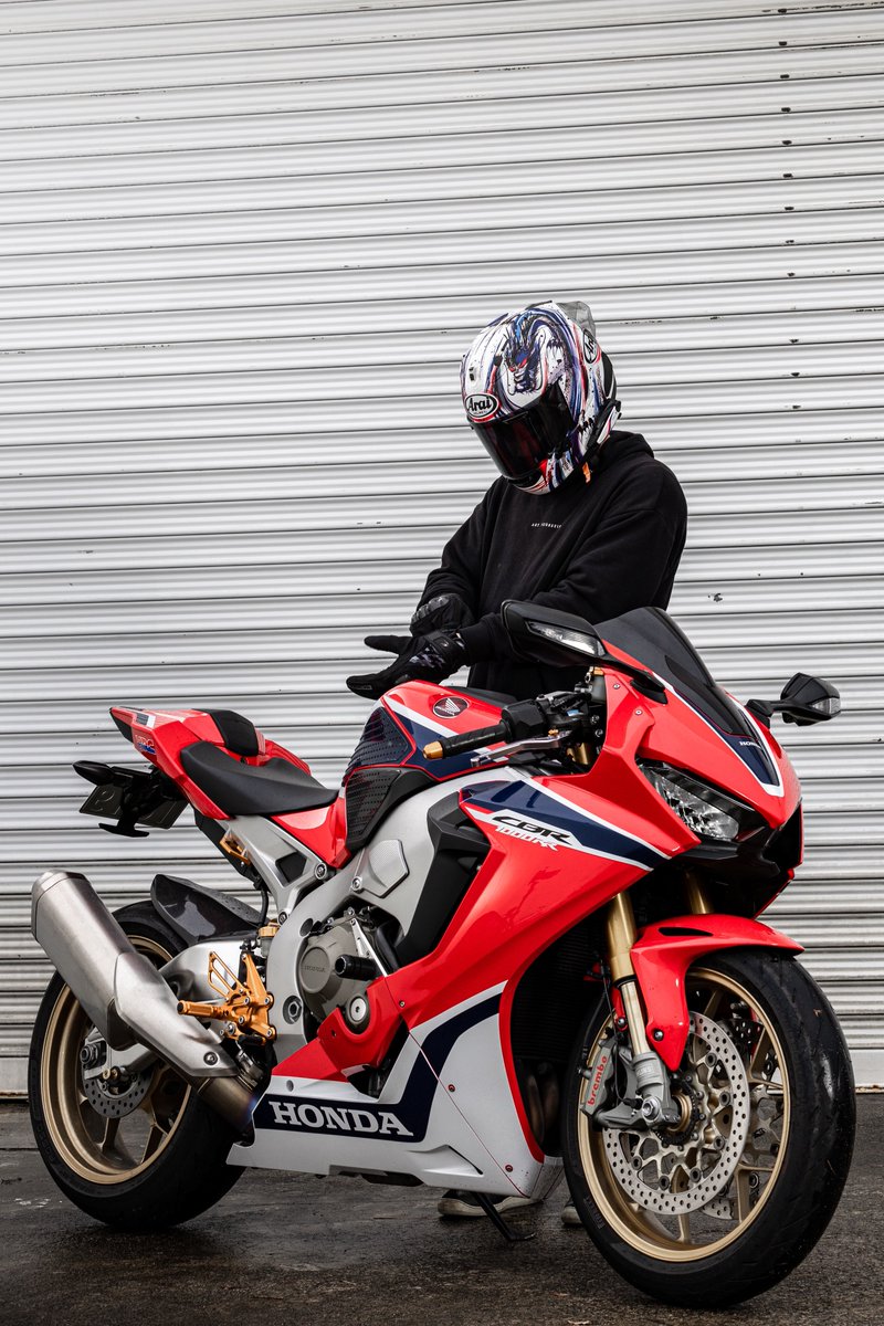 weasel__313's tweet photo. 昔はバイク乗ったりカメラしたりしてました...
今はただ単に趣味でダーツ投げる人です🎯 https://t.co/84wXy2mkNs