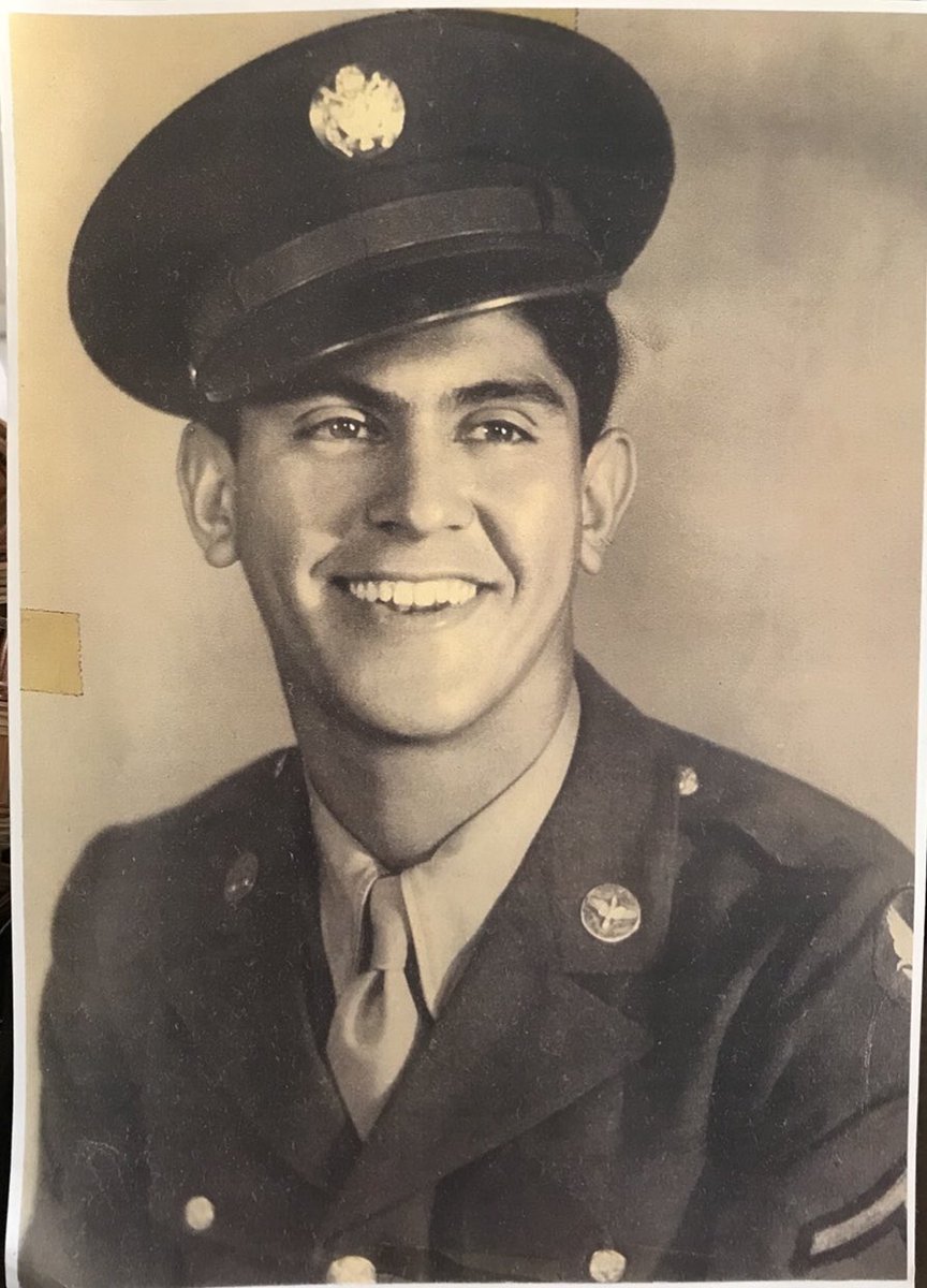 BONDGIRLRAQUEL's tweet photo. Iโll tell you what I told some dude. Your grandfather served in World War II, doesnโt mean anyone should assume you know the history. Based on the election results. #veteransweekend #rayvictor #armyaircorp https://t.co/kv6xw4oUmY
