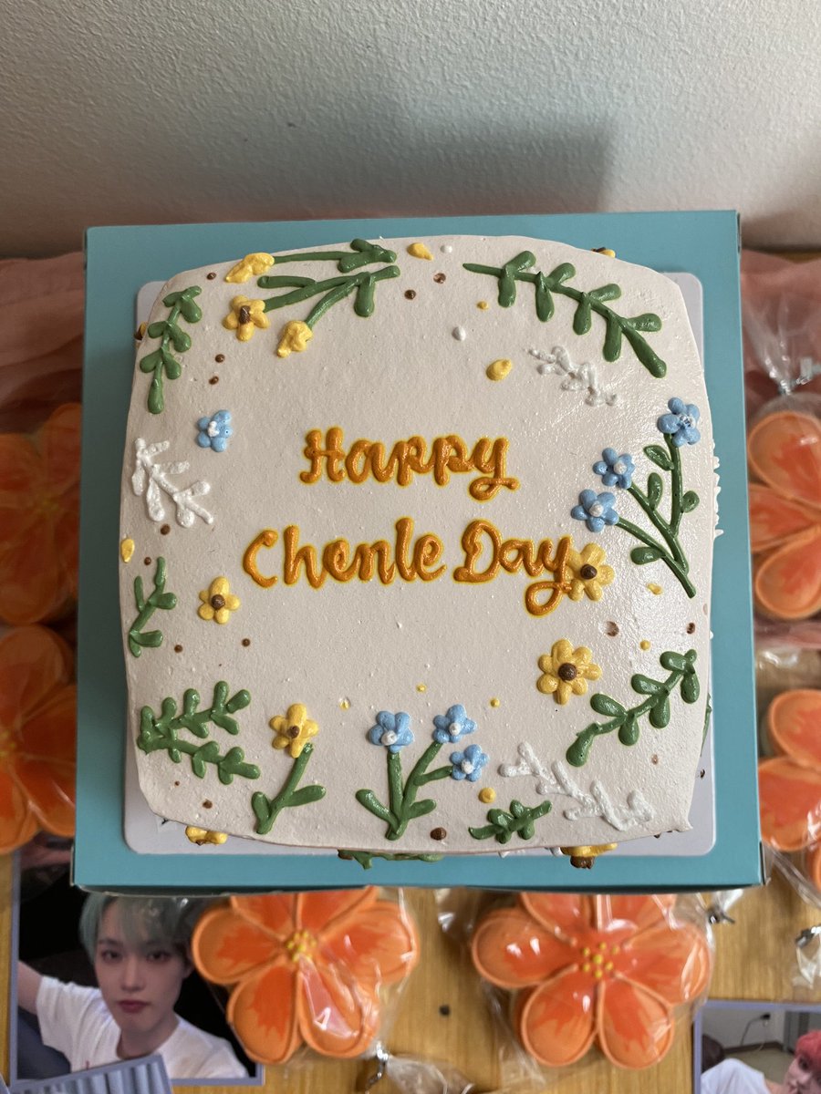 sparksjwisung's tweet photo. #BloomWithCHENLE 🧡🧡🧡 https://t.co/kdhNVFPJTm
