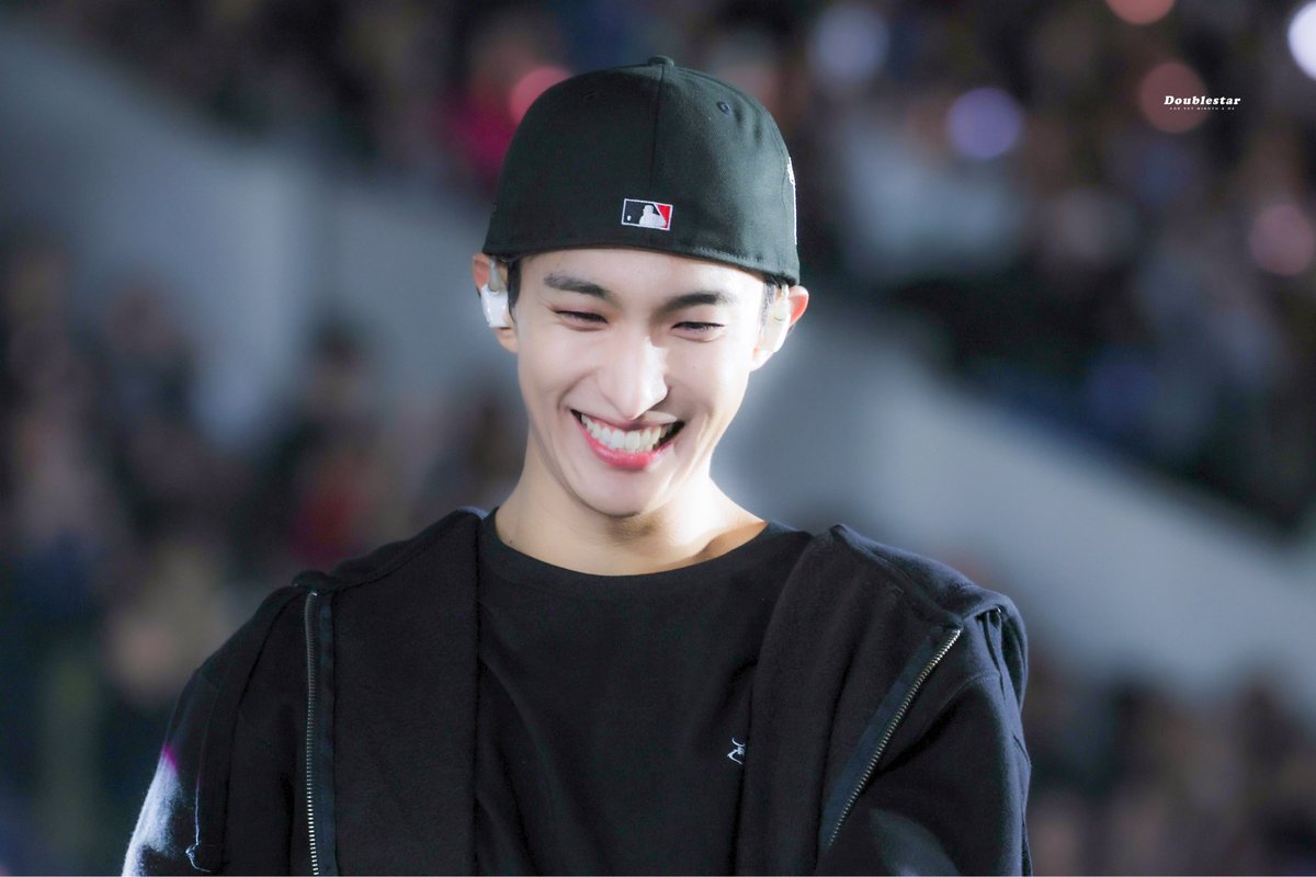 𝘿𝙤𝙪𝙗𝙡𝙚𝙨𝙩𝙖𝙧 더블스타 tweet media