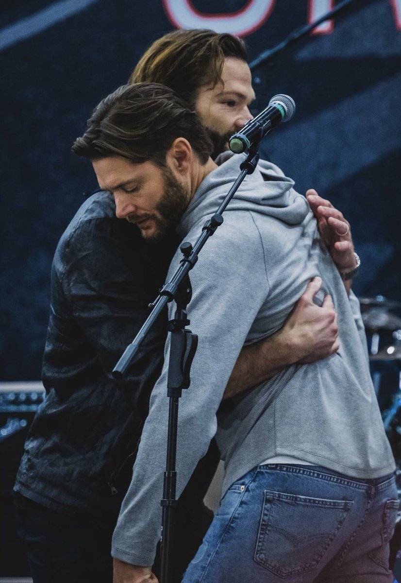acklesism's tweet photo. just two soft dorks who never get tired of telling the same story over and over because it brings them joy 😔❤️‍🩹 https://t.co/nfbmPbcKtn