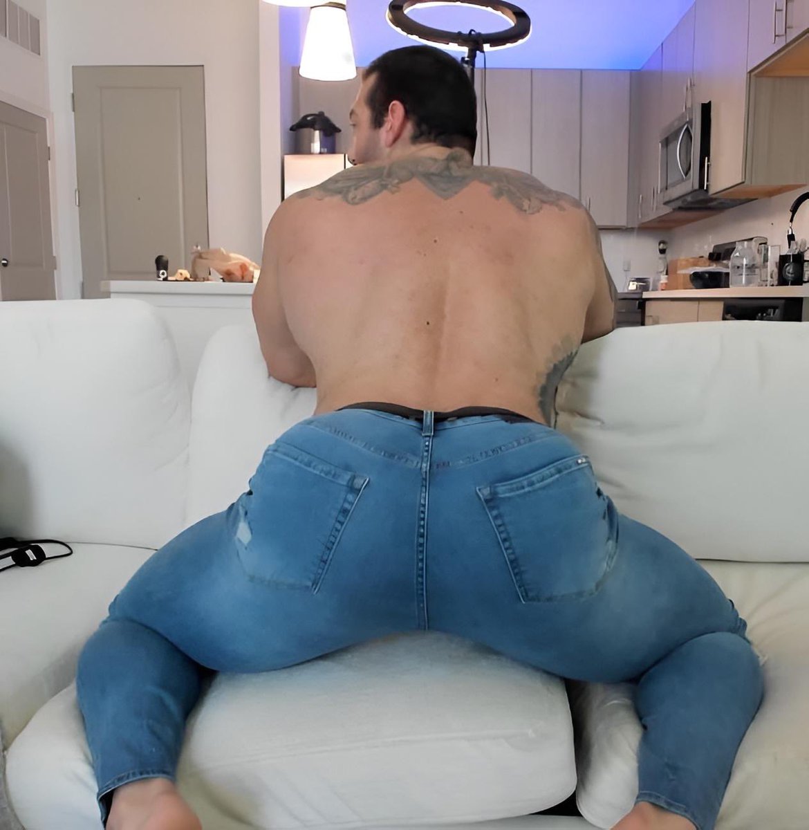 Beefy Males (@beefymales) on Twitter photo 