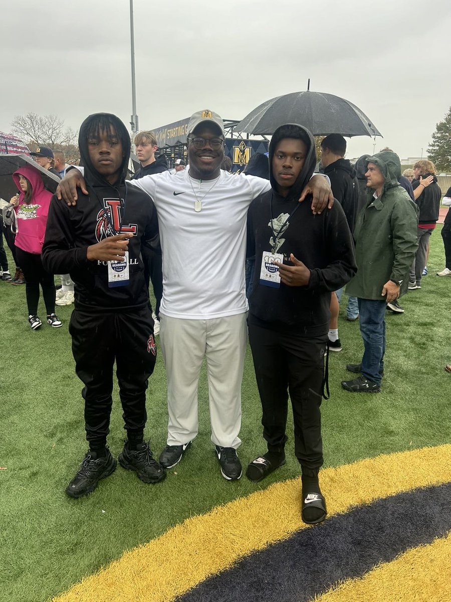 jayymorris12's tweet photo. Had a great time @racersfootball .Thanks for the invite! I look forward to coming back!@CoachKSchultz @CoachByrdsiview @coachbhall76 @CoachNWilliams9 @Its_CoachJD @RSmittyRock @PokaUFootball https://t.co/ScLTtnaKVV