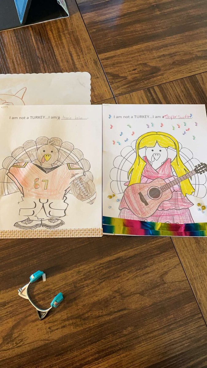 KaylaFrazier423's tweet photo. 87 + 13 = 🫶🏻

Our turkeys are disguised as a couple of our favorites this year. 

@newheightshow @JasonKelce @taylornation13 @taylorswift13 https://t.co/M7psb0MUFJ
