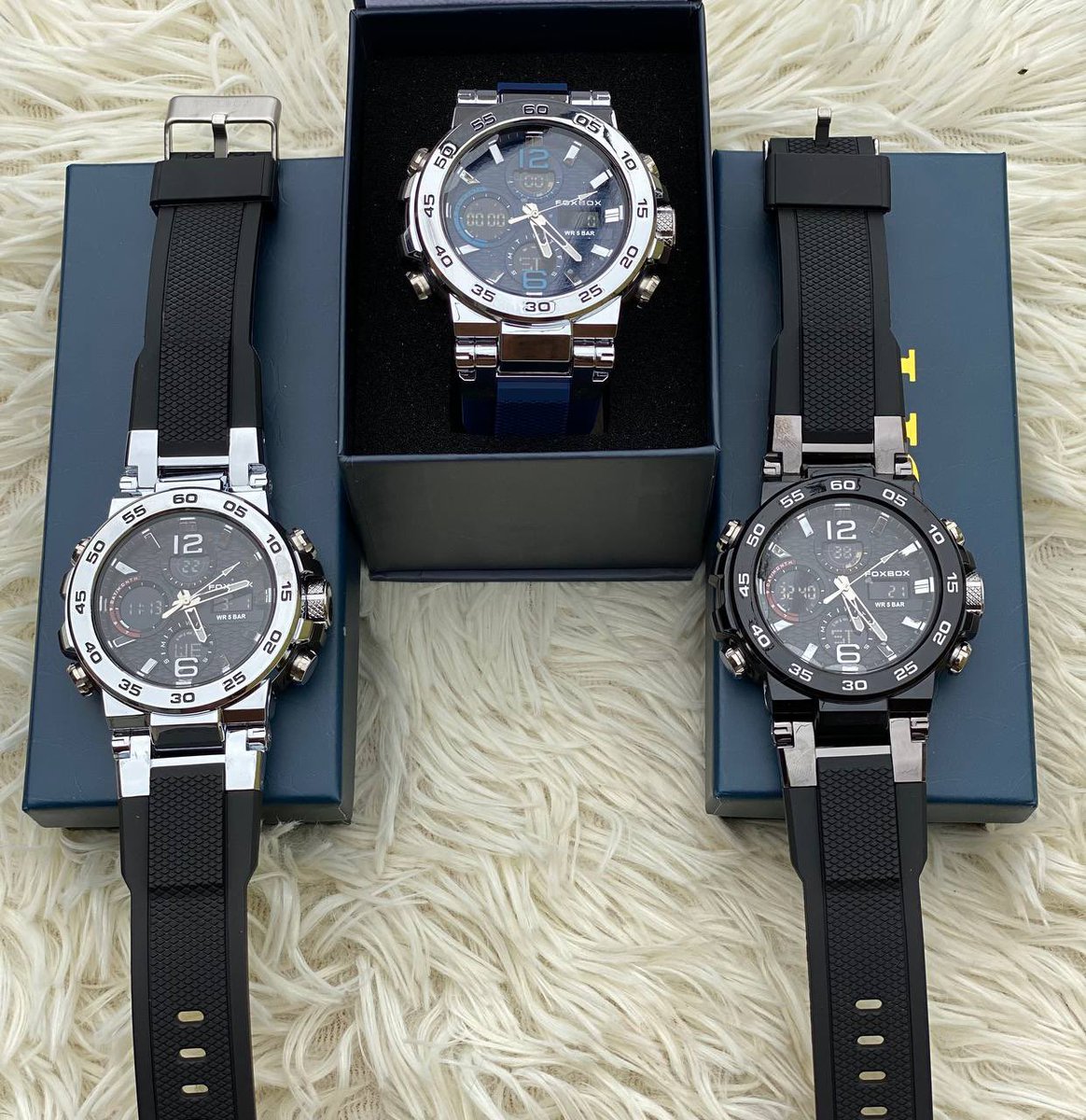 TataFanny16's tweet photo. A combien même? 
Montre Homme qualité supérieure 
Prix: 26.000 Fcfa
Disponible https://t.co/aO6naGftJb
Contact: 697820970 https://t.co/r9ZeHI6xLO
