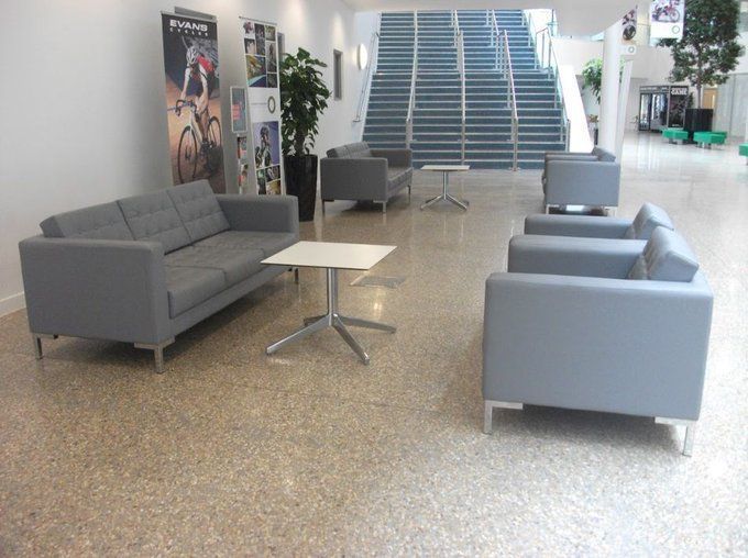 SeatableUK's tweet image. Can we help you to create a welcoming reception area for your students, visitors and parents? Our soft seating range is perfect for all kinds of reception areas.

 #school #sixthform #receptionarea #seatingsolutions #softseating #education #banquetteseating #contractfurniture