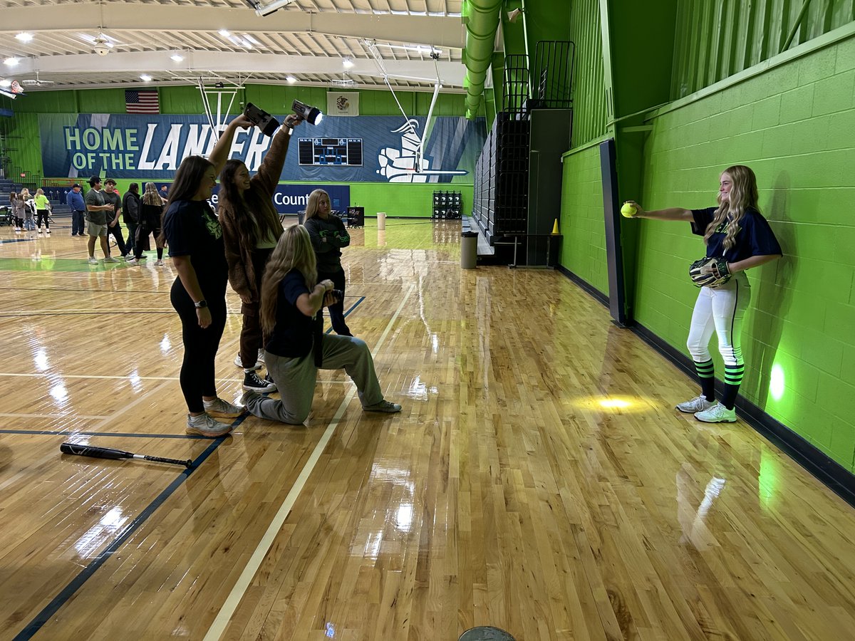 CLC Softball tweet media