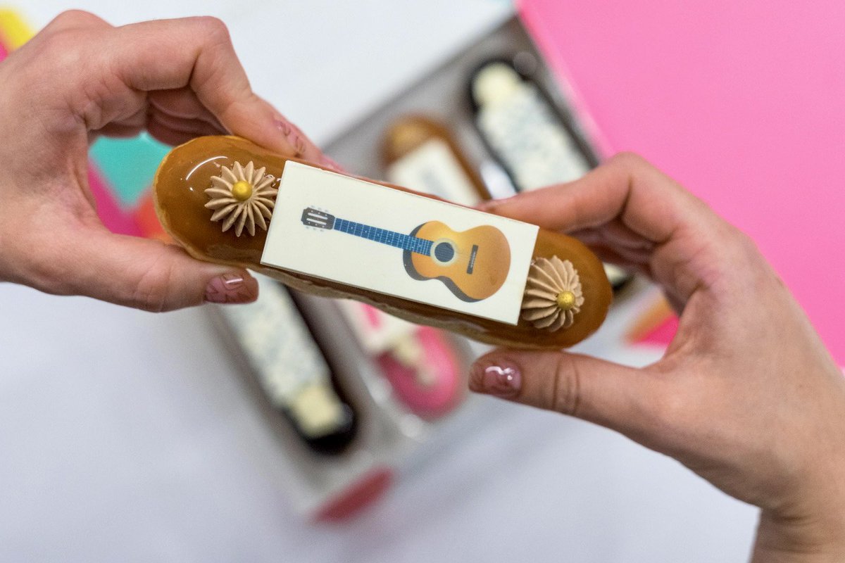 nugateau's tweet photo. We are thrilled to unveil our exclusive Set of Éclairs crafted to celebrate Taylor Swift’s ERAS TOUR CONCERTS in Toronto
Hurry – these #limited-edition #éclairs are a must-try for every #Swiftie ! #erastour #taylorswift #nugateau #saksfoodhall #torontobakery #Taylorswiftconcert https://t.co/BEuLijTQ5s