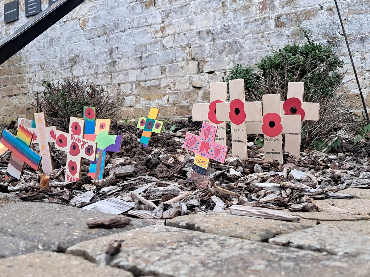 HenryLuck5's tweet photo. Lest we forget.

#RemembranceSunday #LestWeForget #RemembranceDay #royalbritishlegion https://t.co/1jyotlFAvk