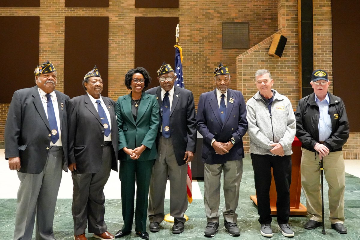 Rep. Lauren Underwood tweet media