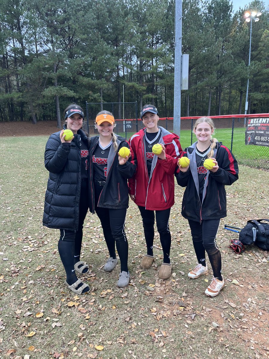 Louisville Lady Sluggers Huecker-Norwood 16U (@sluggers_16u) on Twitter photo Had a great weekend at the Veterans Tribute going 4-1 playing up in the 18U division.
The sticks were on 🔥 in today’s games
<a href="/brynleyerb14/">Brynley Erb</a> 💣💣
<a href="/LaylaOgden1/">Layla Ogden</a> 💣
<a href="/MollySouthall1/">Molly Southall</a> 💣
<a href="/maggie_krause21/">Maggie Krause</a> 💣
Next up Clearwater Florida for the Team NJ Showcase! Had a great weekend at the Veterans Tribute going 4-1 playing up in the 18U division.
The sticks were on 🔥 in today’s games
<a href="/brynleyerb14/">Brynley Erb</a> 💣💣
<a href="/LaylaOgden1/">Layla Ogden</a> 💣
<a href="/MollySouthall1/">Molly Southall</a> 💣
<a href="/maggie_krause21/">Maggie Krause</a> 💣
Next up Clearwater Florida for the Team NJ Showcase!