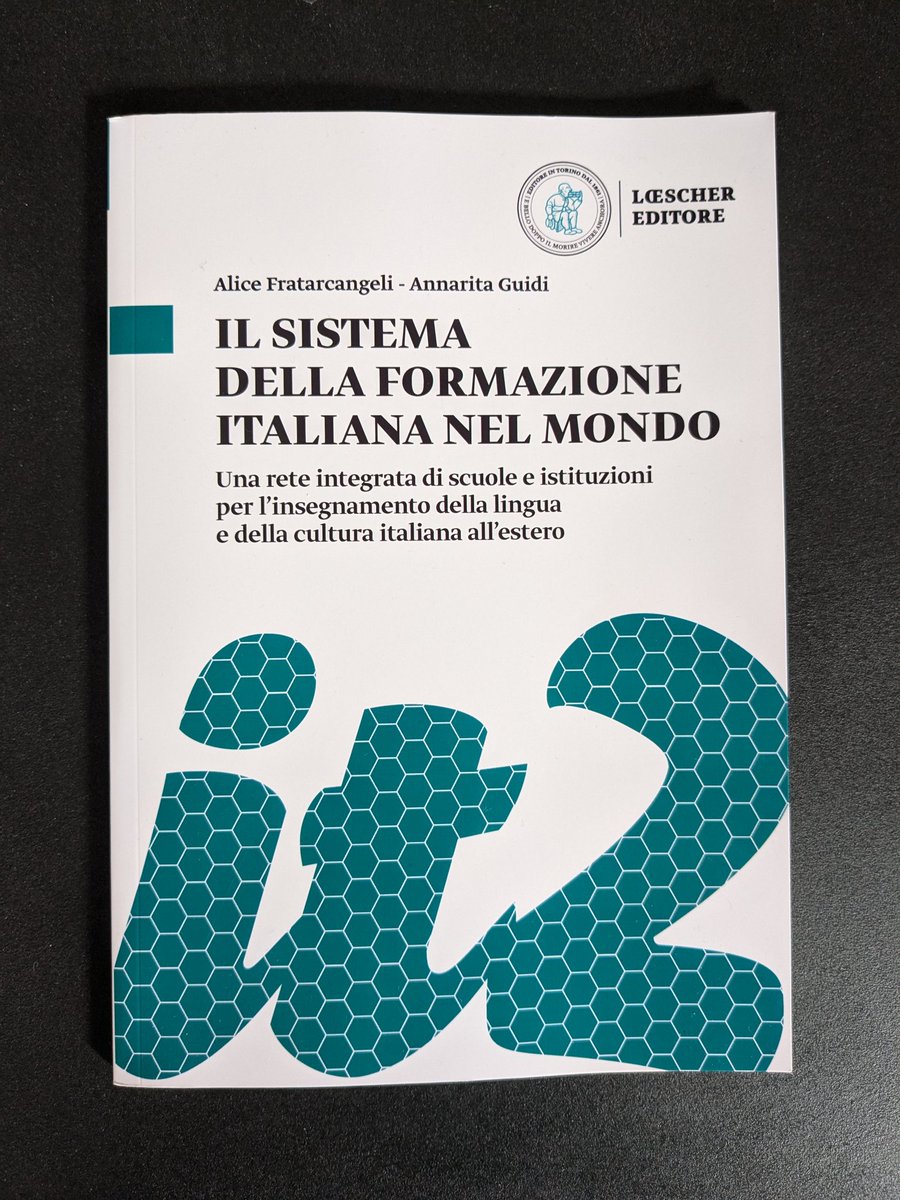 ilcerbo74's tweet photo. È uscito per #Loescher il volume sul Sistema della Formazione Italiana nel Mondo #SFIM scritto da @AnnaritaGuidi e #AliceFratarcangeli , cui ho dato un contributo. https://t.co/g0IbrPKLXS