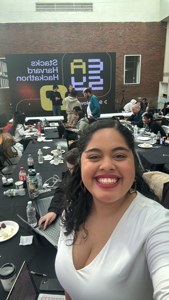 dmenieurnunez's tweet photo. Ready to present R333 Web at the @easya_app Hackathon!
#360DaysOfStacks https://t.co/I9k8VwliCP